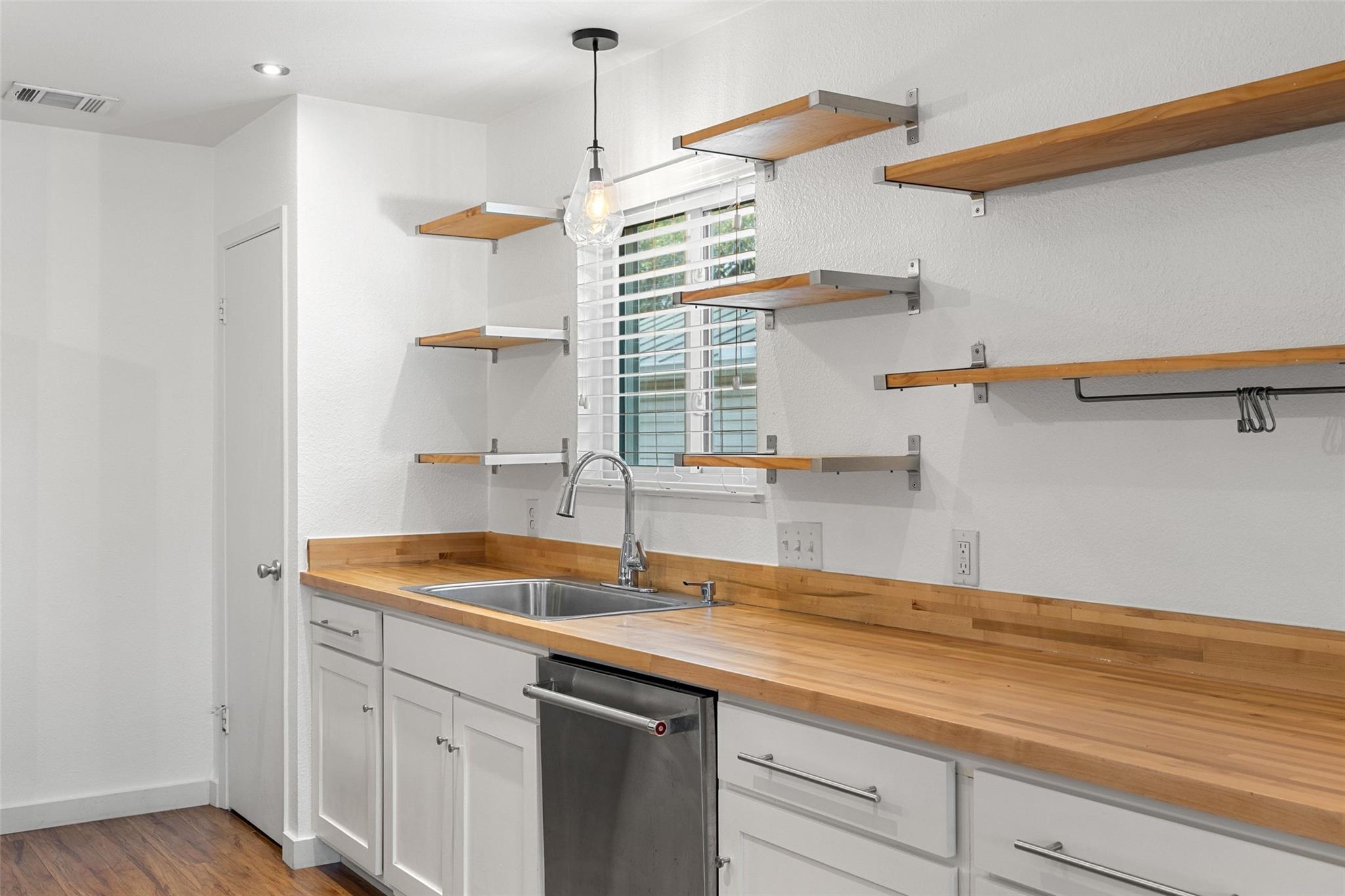 2703 Inridge Dr, Austin, TX 78745