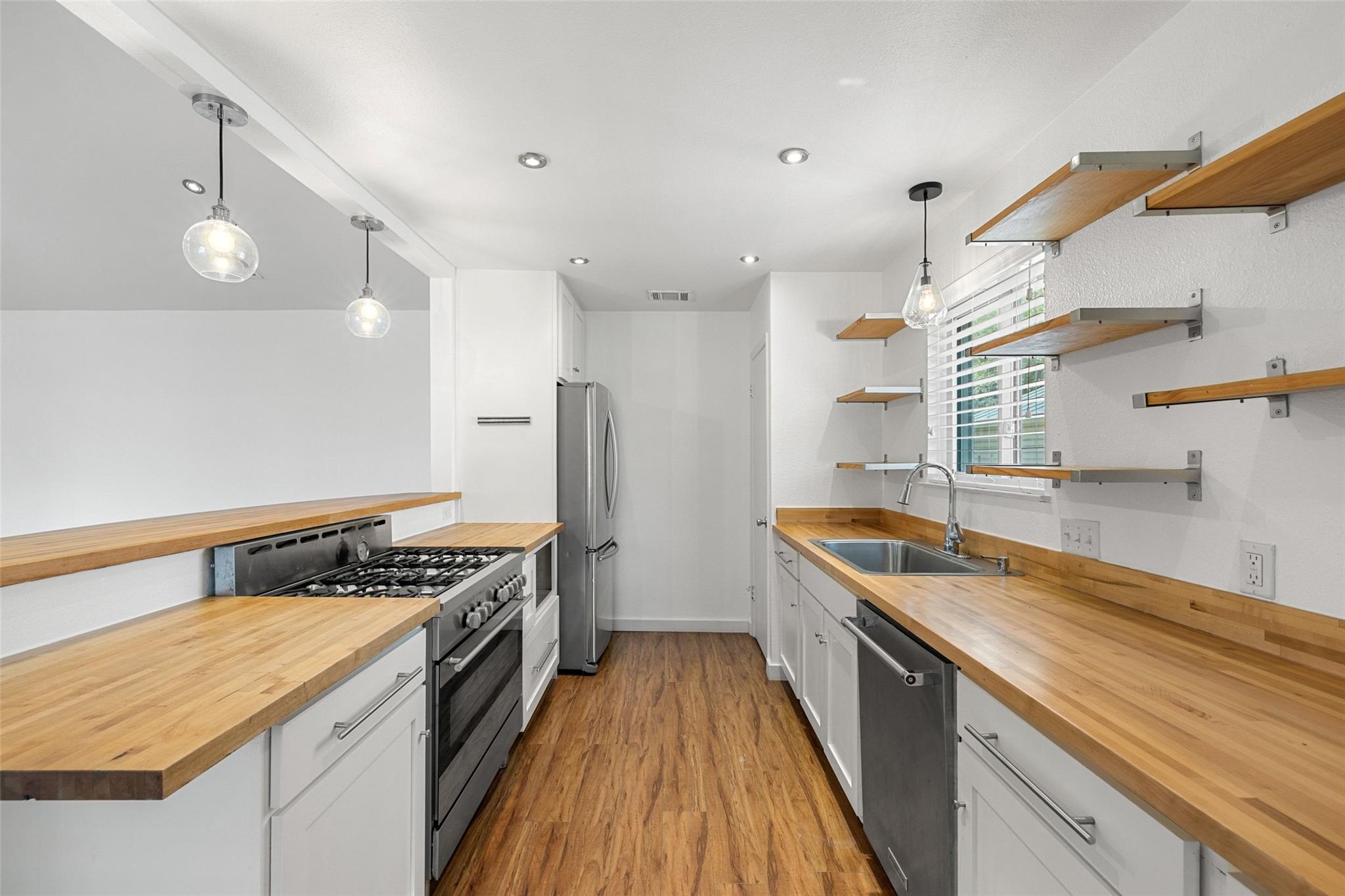 2703 Inridge Dr, Austin, TX 78745