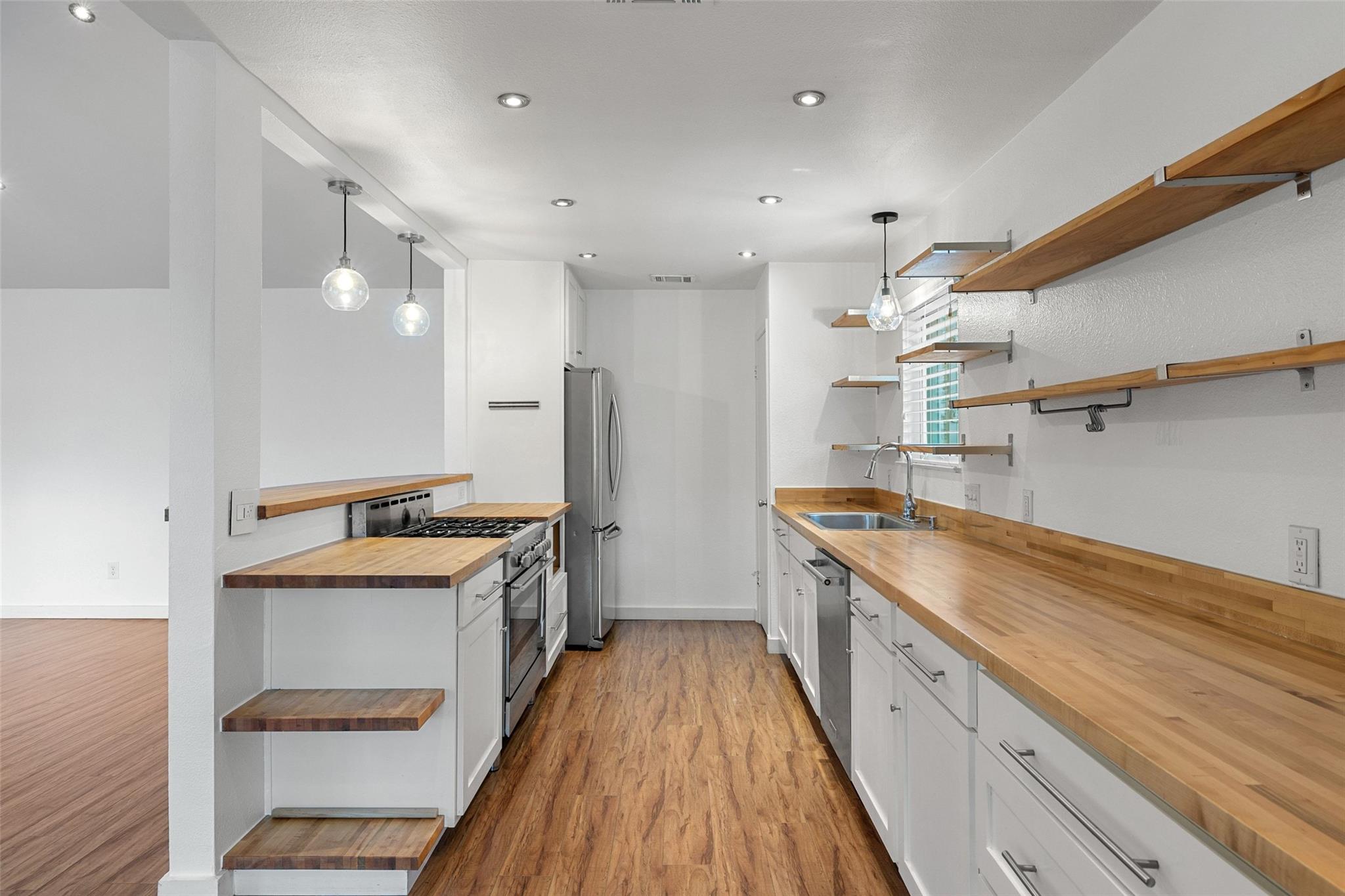 2703 Inridge Dr, Austin, TX 78745