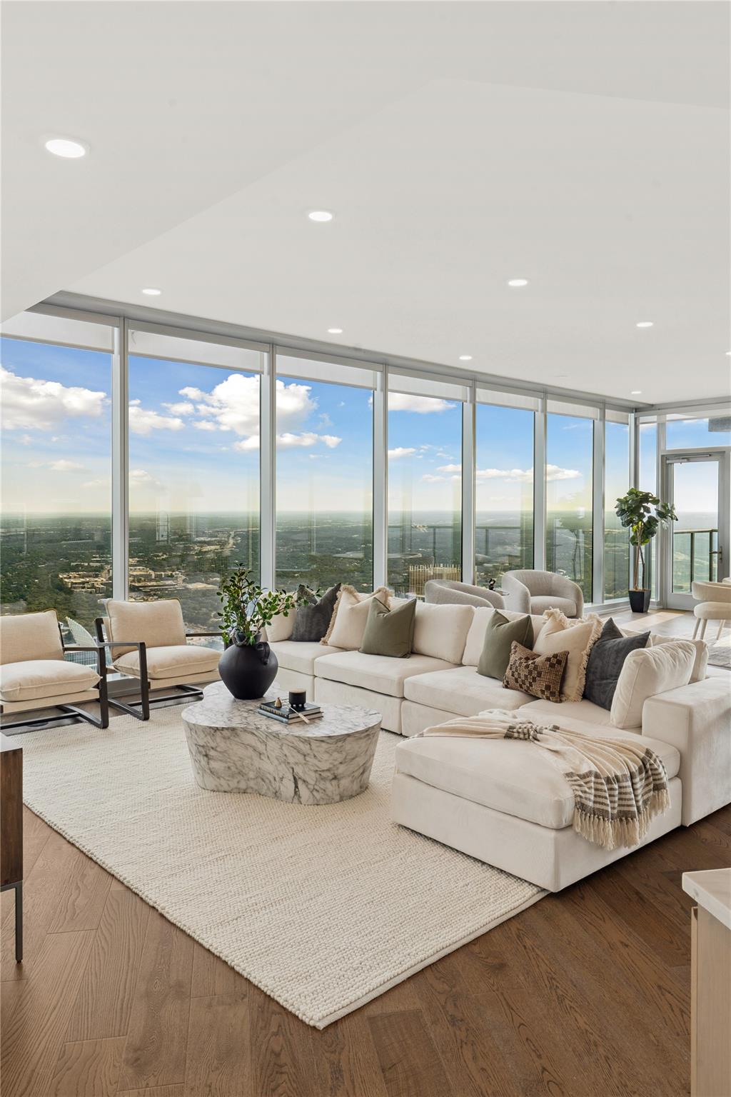 600 Guadalupe St # 6306, Austin, TX 78701