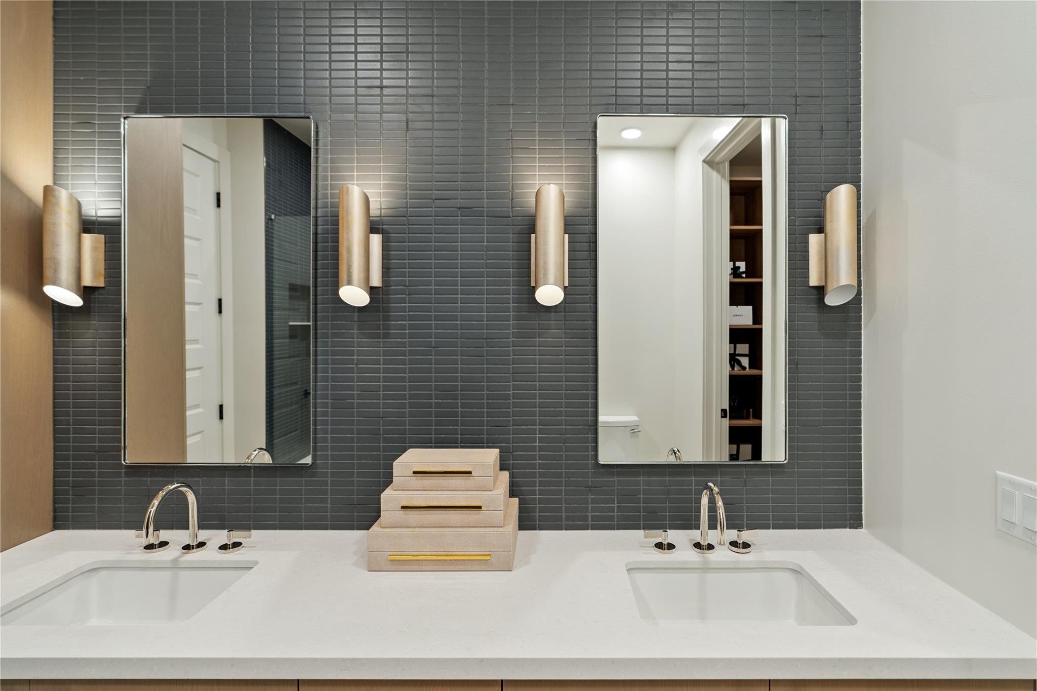 600 Guadalupe St # 6306, Austin, TX 78701