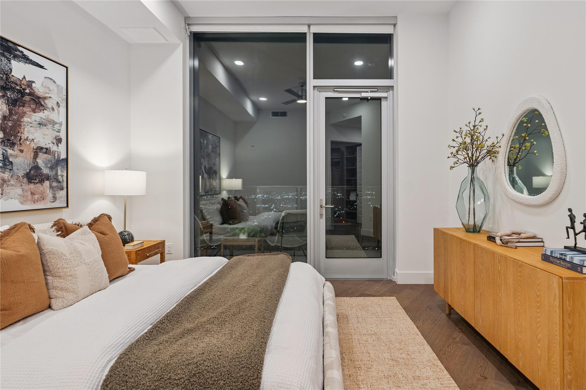 600 Guadalupe St # 6306, Austin, TX 78701