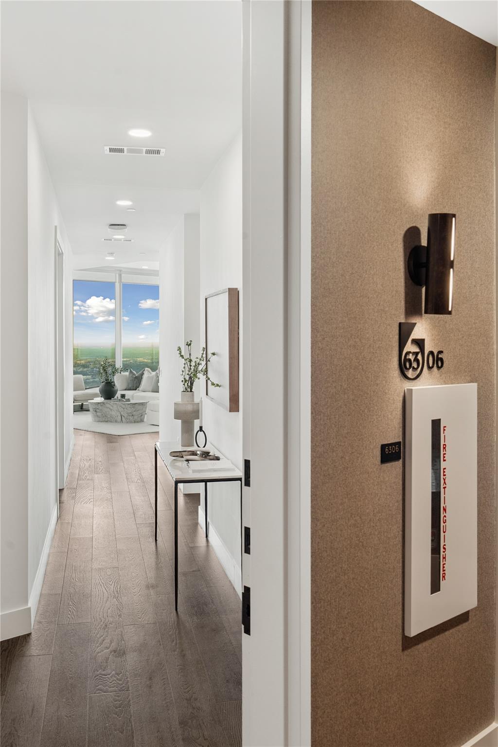 600 Guadalupe St # 6306, Austin, TX 78701