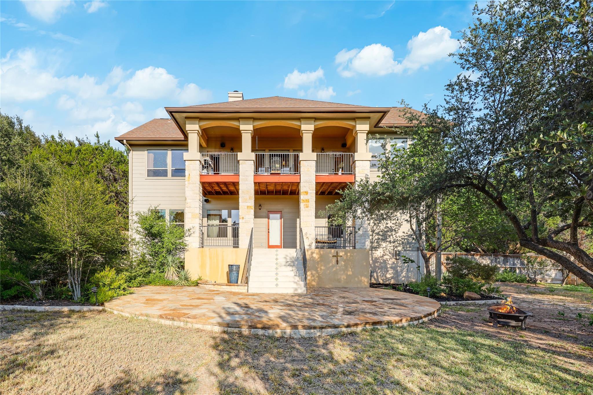 700 Augusta Cir N, Point Venture, TX 78645