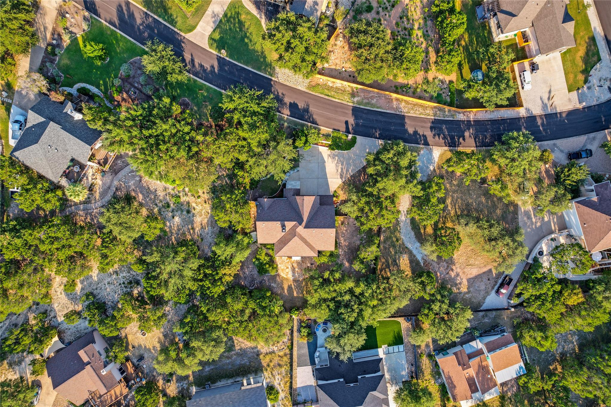 700 Augusta Cir N, Point Venture, TX 78645