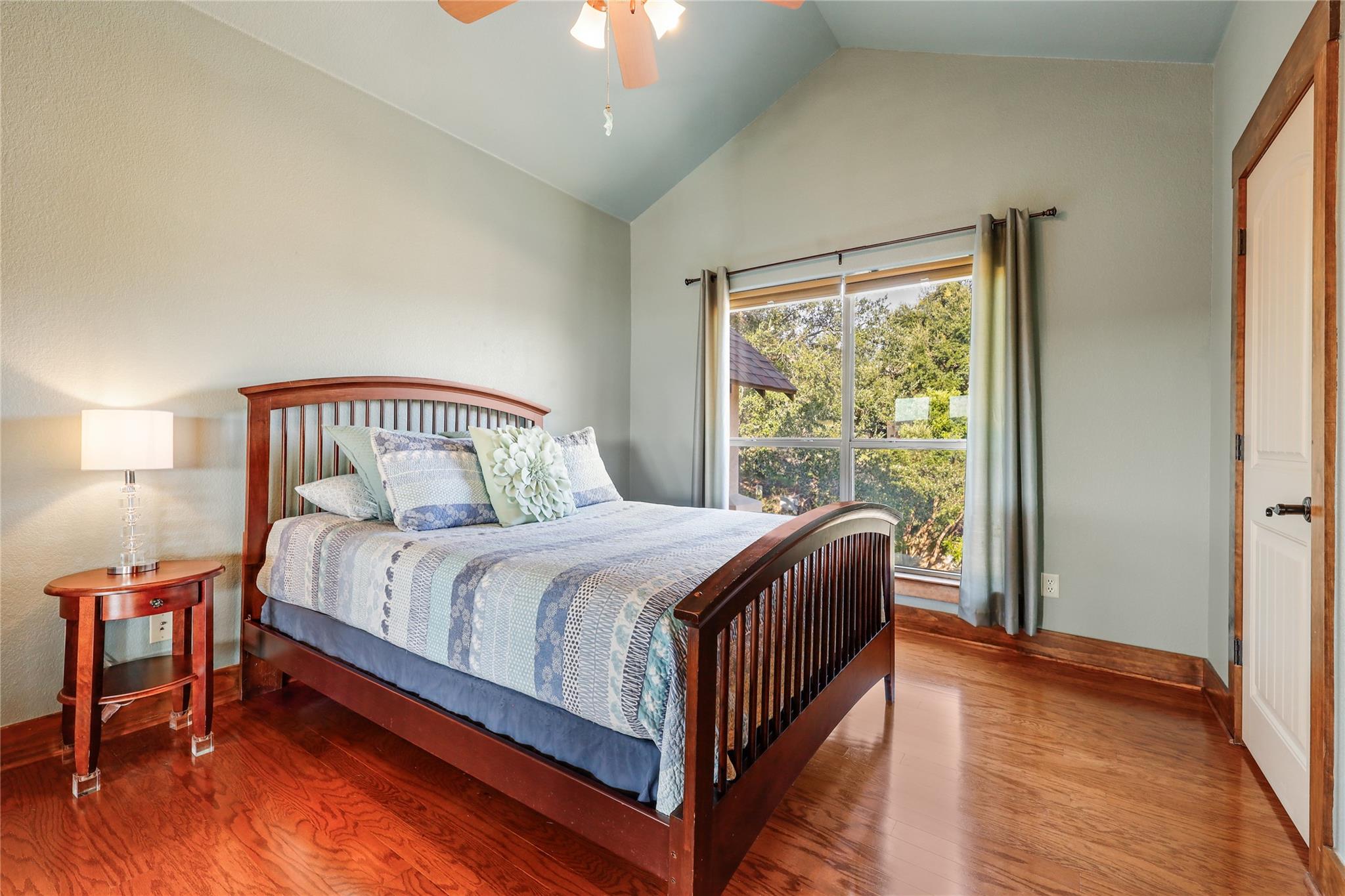 700 Augusta Cir N, Point Venture, TX 78645