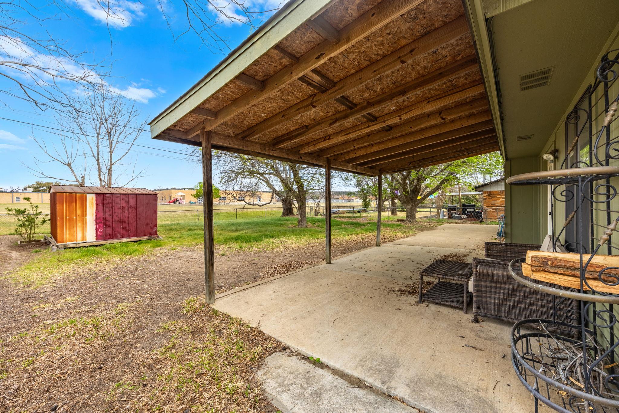 909 N 4th St, Copperas Cove, TX 76522