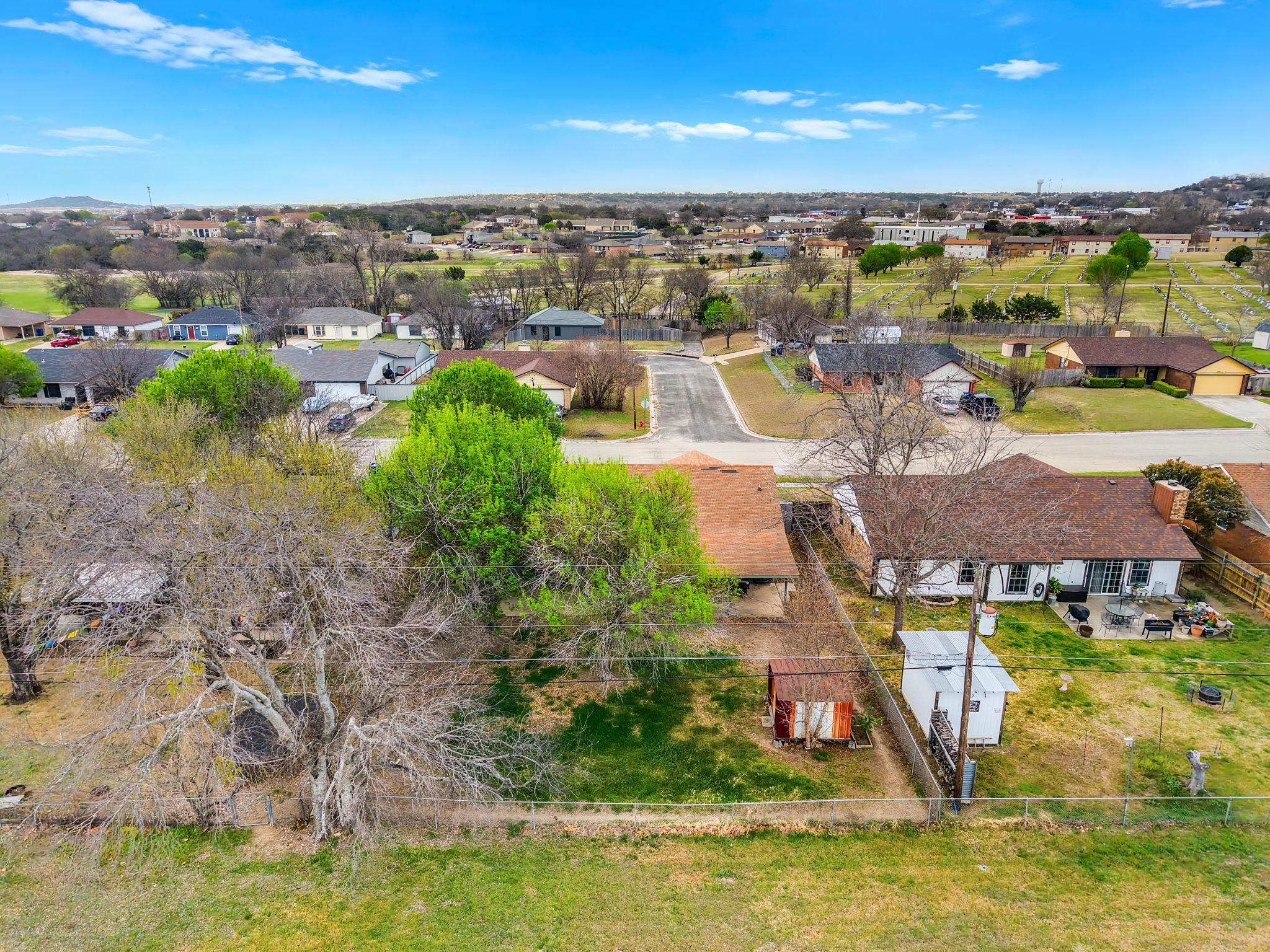 909 N 4th St, Copperas Cove, TX 76522