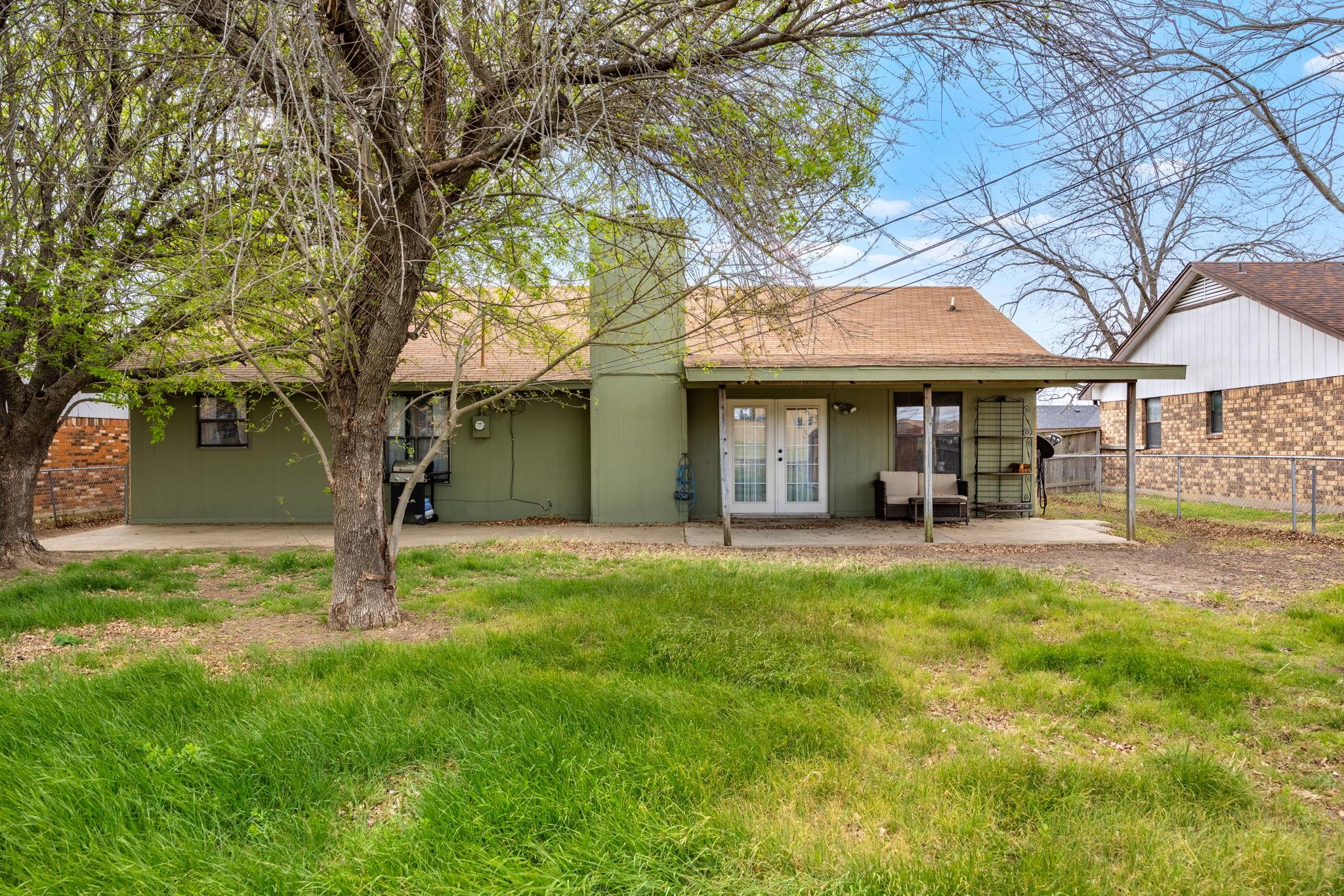 909 N 4th St, Copperas Cove, TX 76522