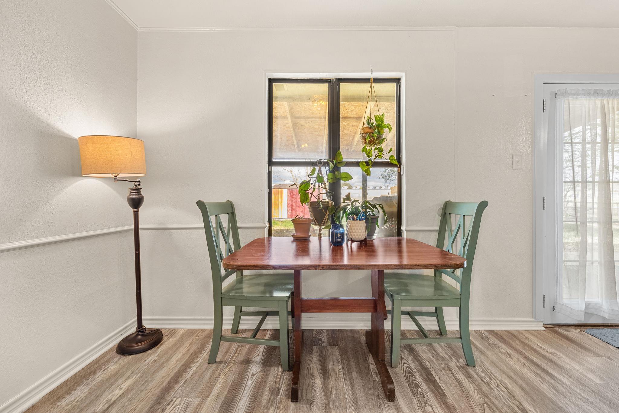 909 N 4th St, Copperas Cove, TX 76522