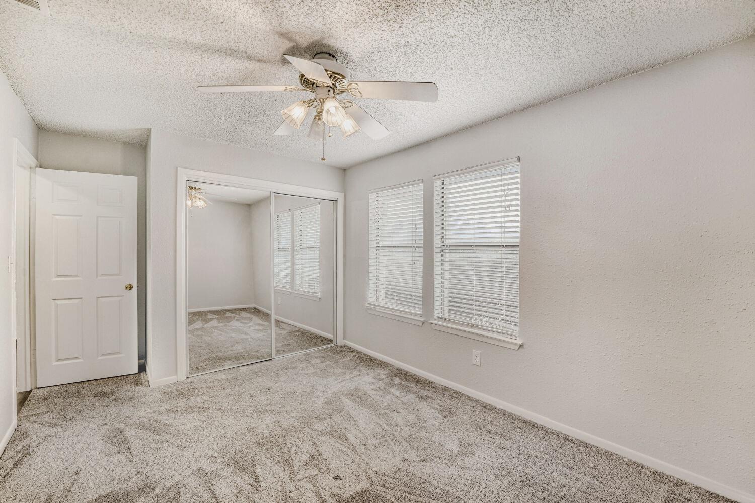 3902 Hillside Dr, Round Rock, TX 78681