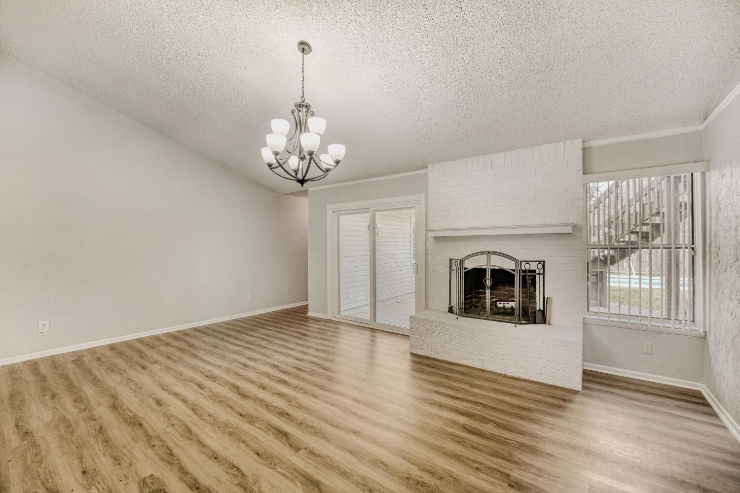 3902 Hillside Dr, Round Rock, TX 78681