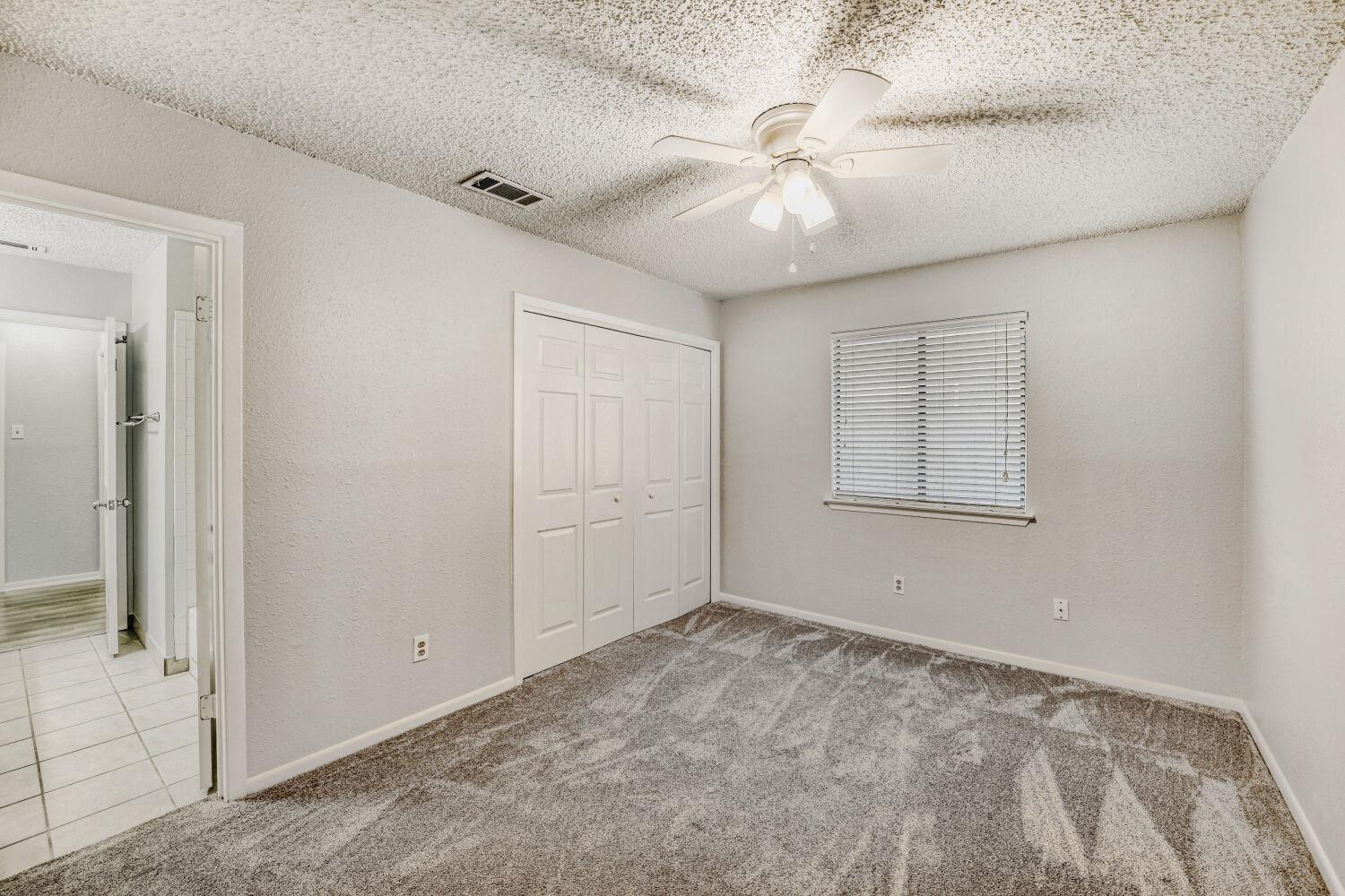 3902 Hillside Dr, Round Rock, TX 78681