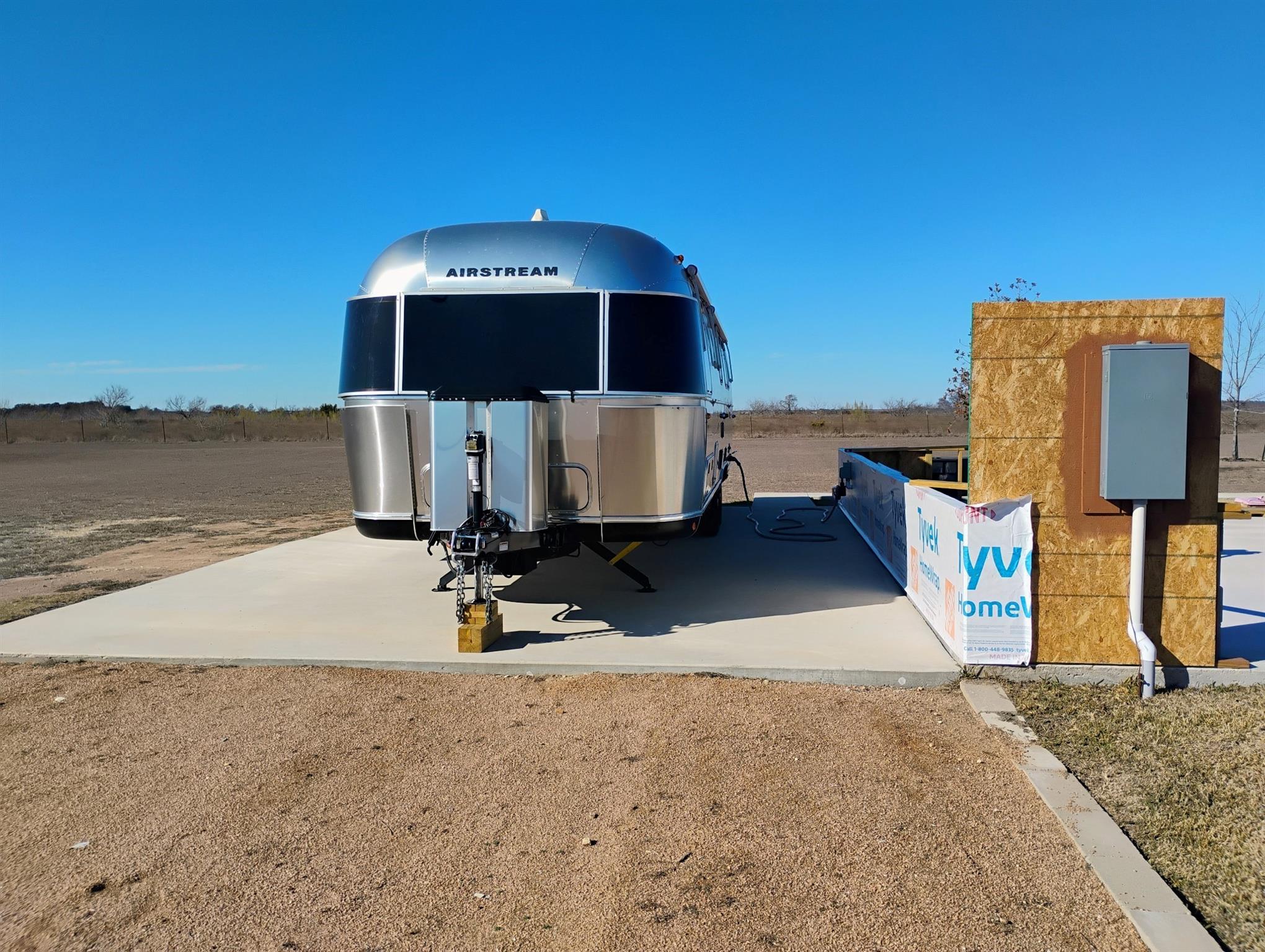 1881 County Road 251, Florence, TX 76527