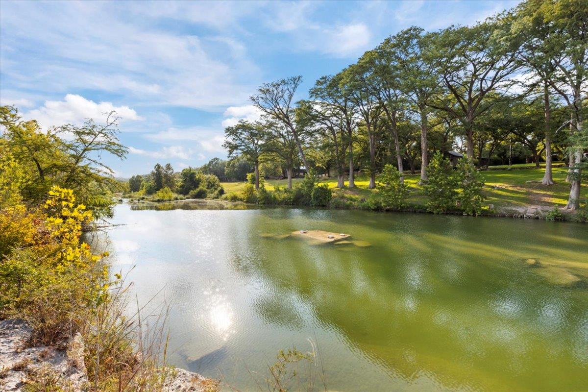 220 Southriver St, Wimberley, TX 78676