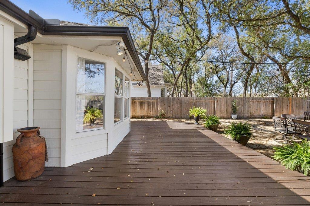 5700 Travis Green Ln, Austin, TX 78735