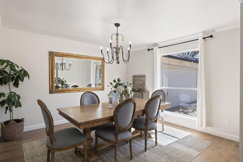 5700 Travis Green Ln, Austin, TX 78735