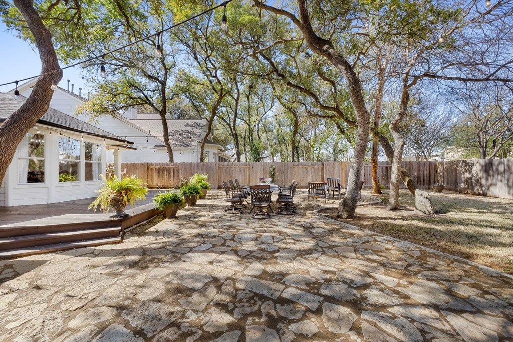 5700 Travis Green Ln, Austin, TX 78735