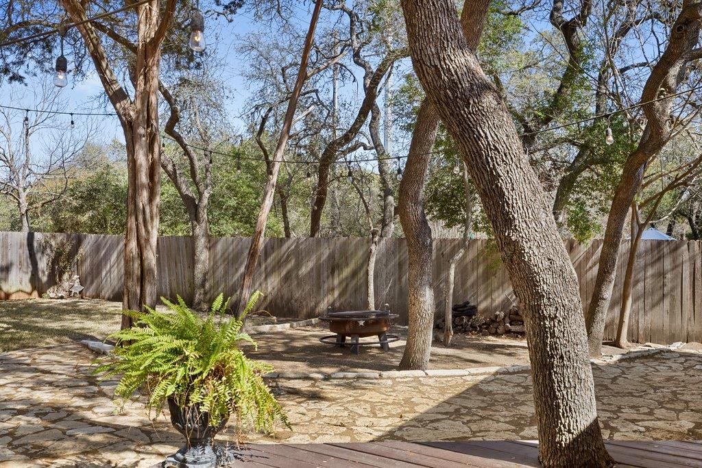 5700 Travis Green Ln, Austin, TX 78735