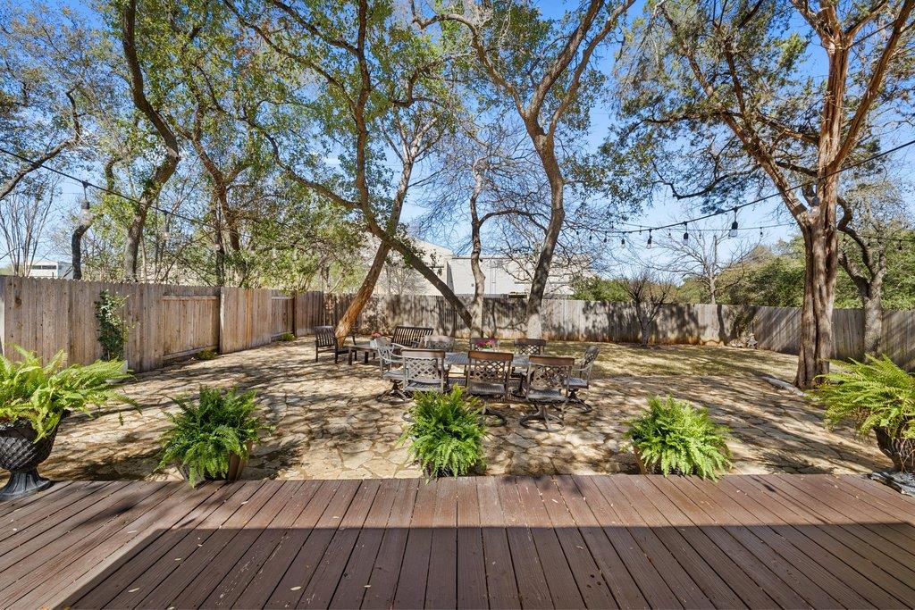 5700 Travis Green Ln, Austin, TX 78735