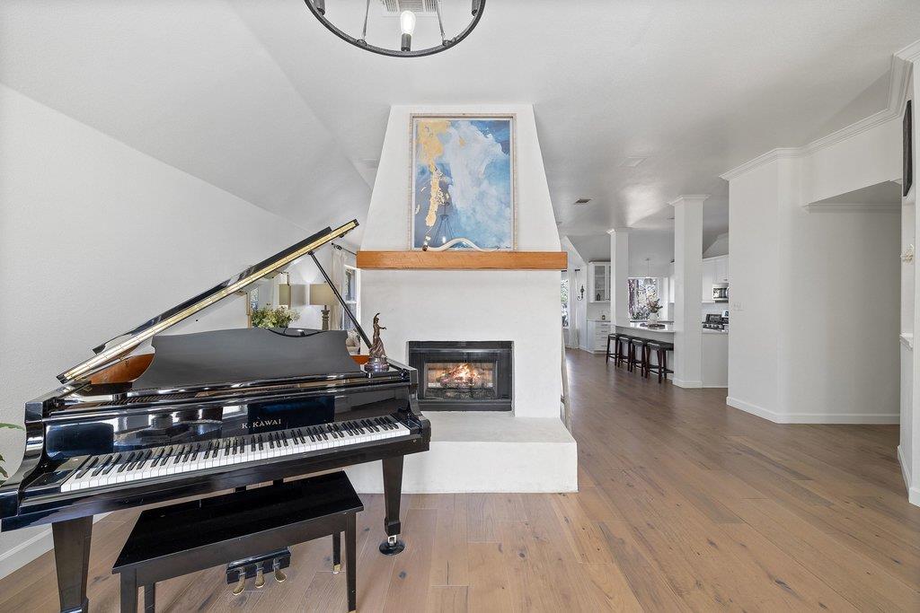 5700 Travis Green Ln, Austin, TX 78735