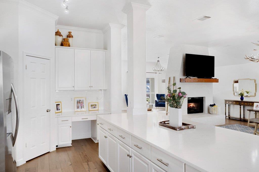 5700 Travis Green Ln, Austin, TX 78735