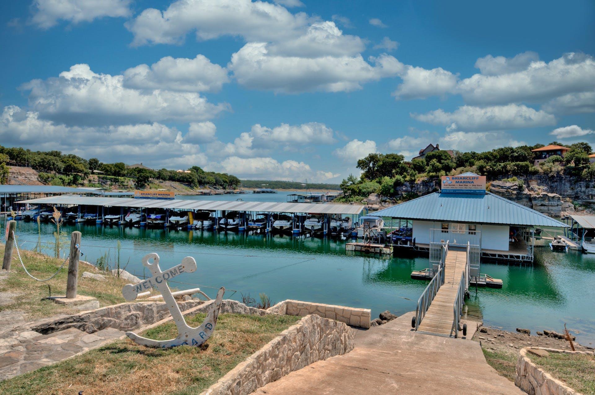 644 Newport Dr, Spicewood, TX 78669