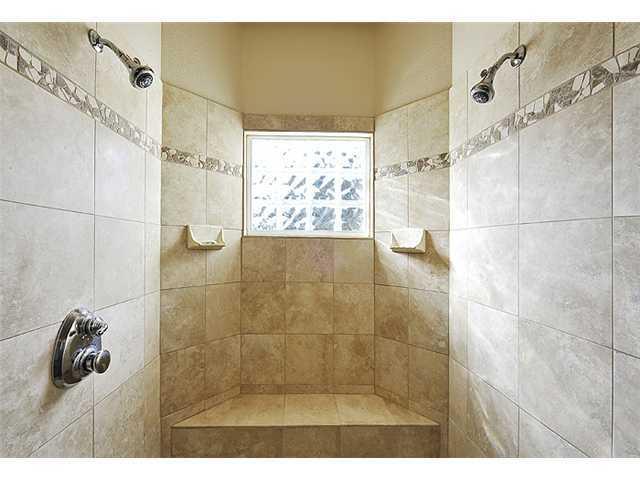 644 Newport Dr, Spicewood, TX 78669