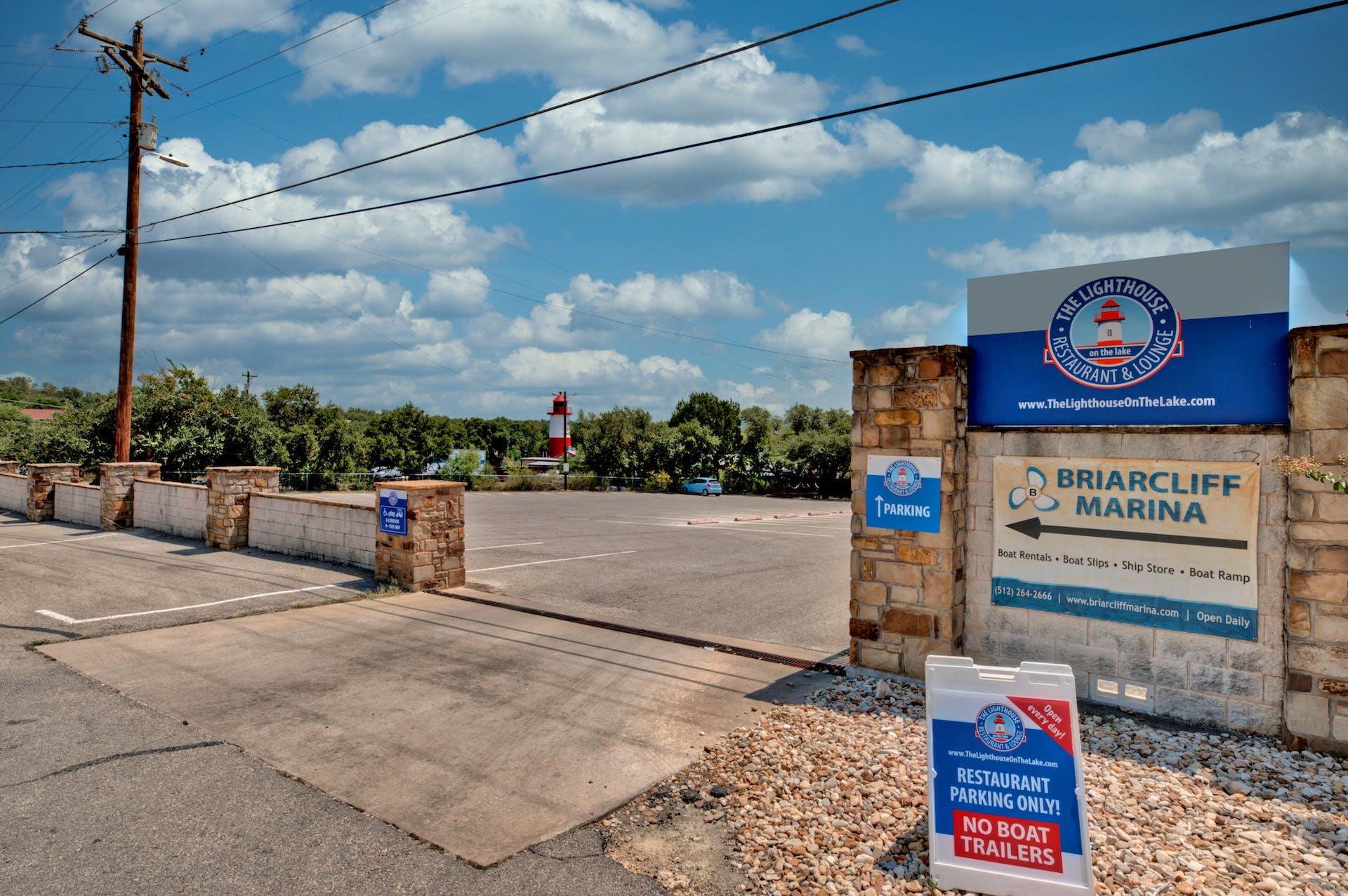 644 Newport Dr, Spicewood, TX 78669