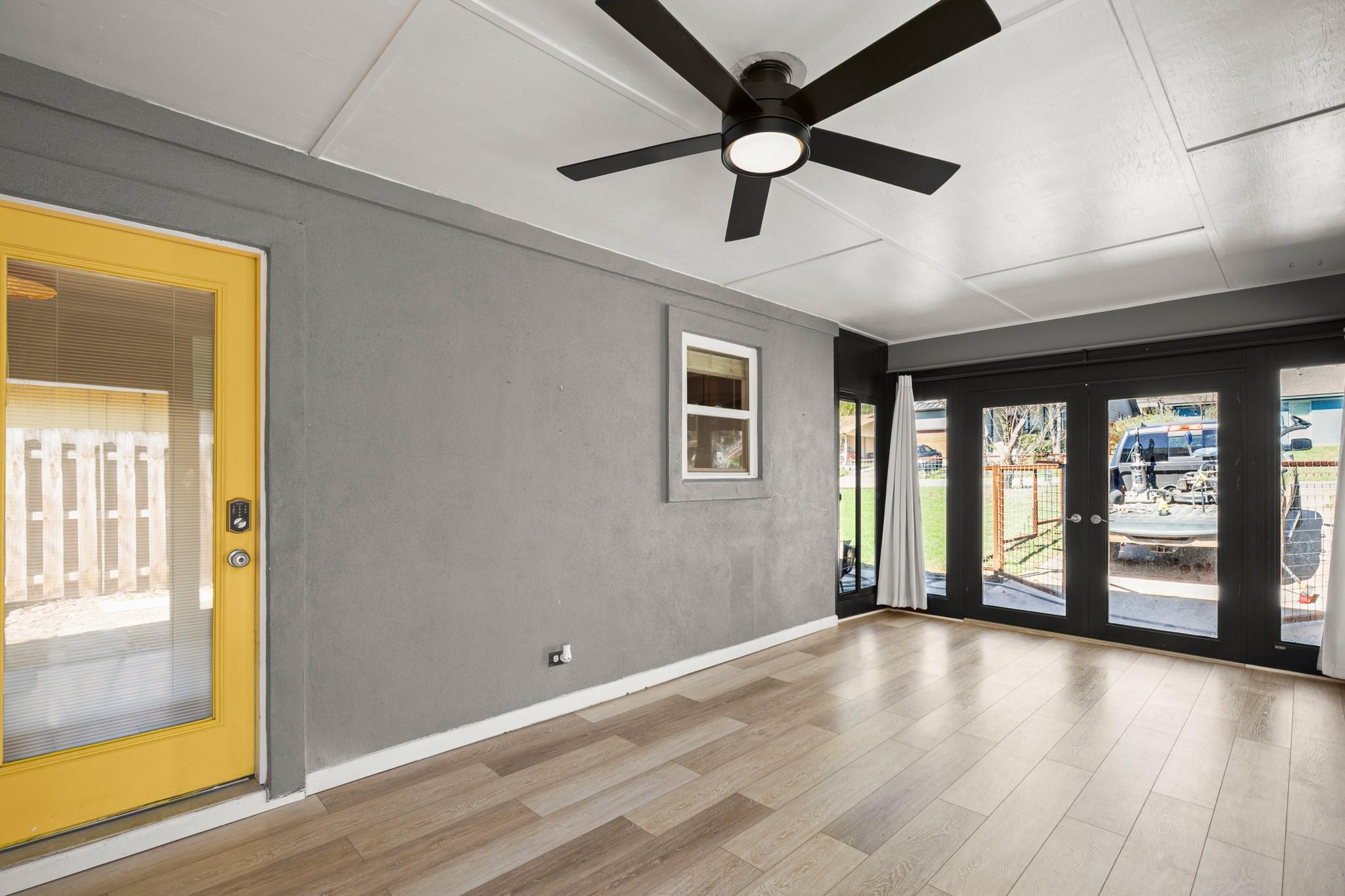 3203 South Oak Dr, Austin, TX 78704