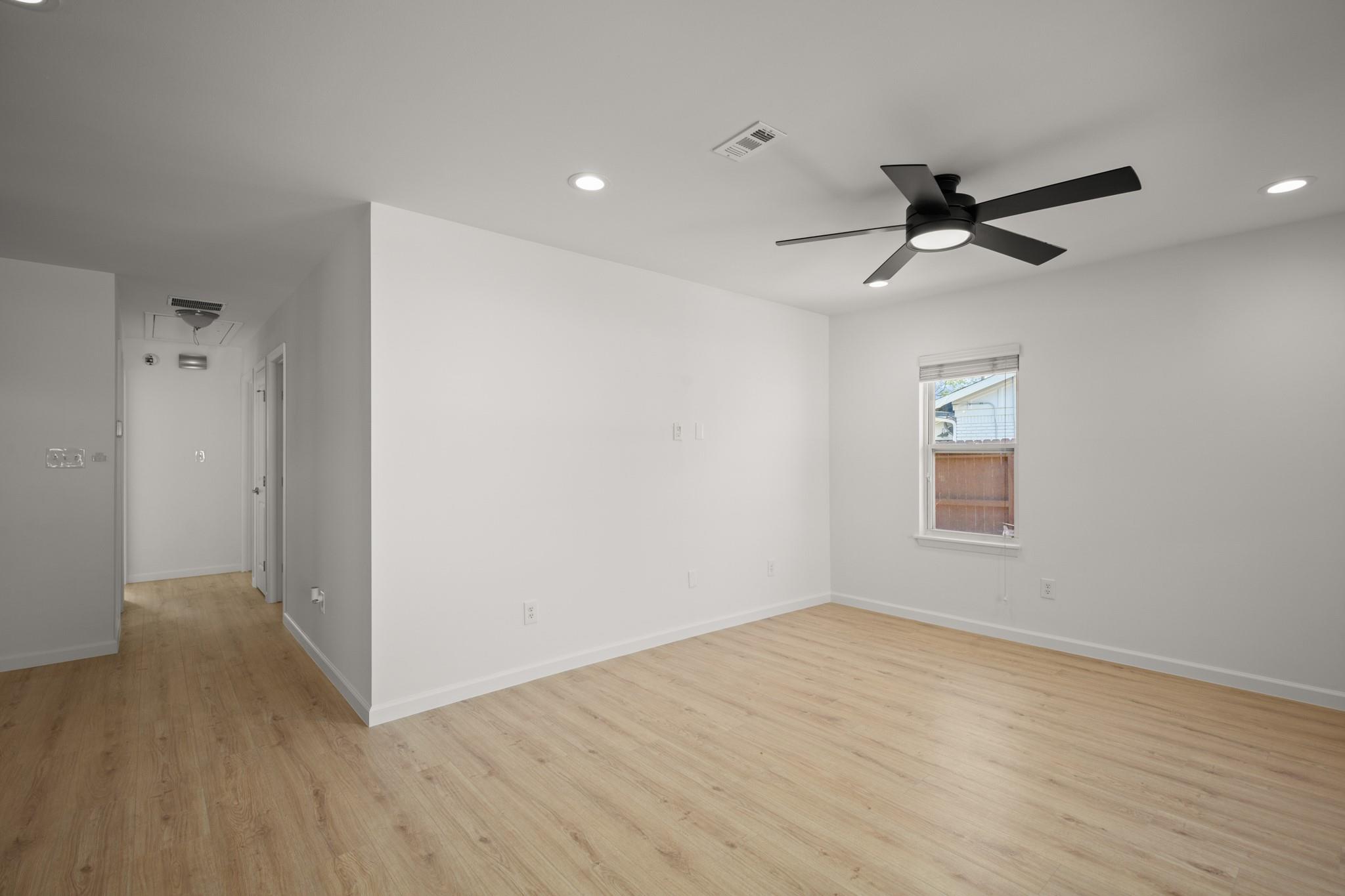 3203 South Oak Dr, Austin, TX 78704