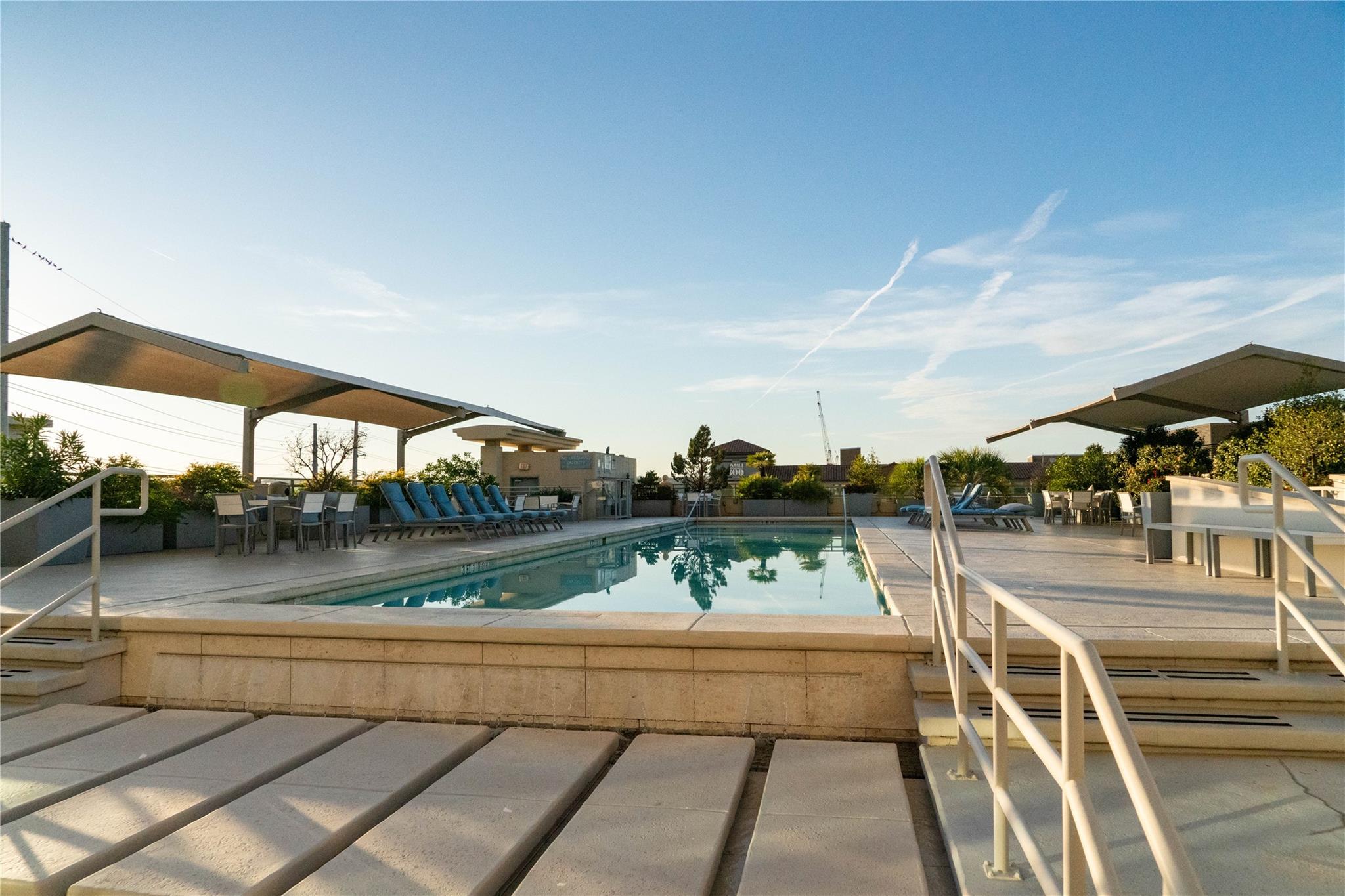 300 Bowie St # 703, Austin, TX 78703