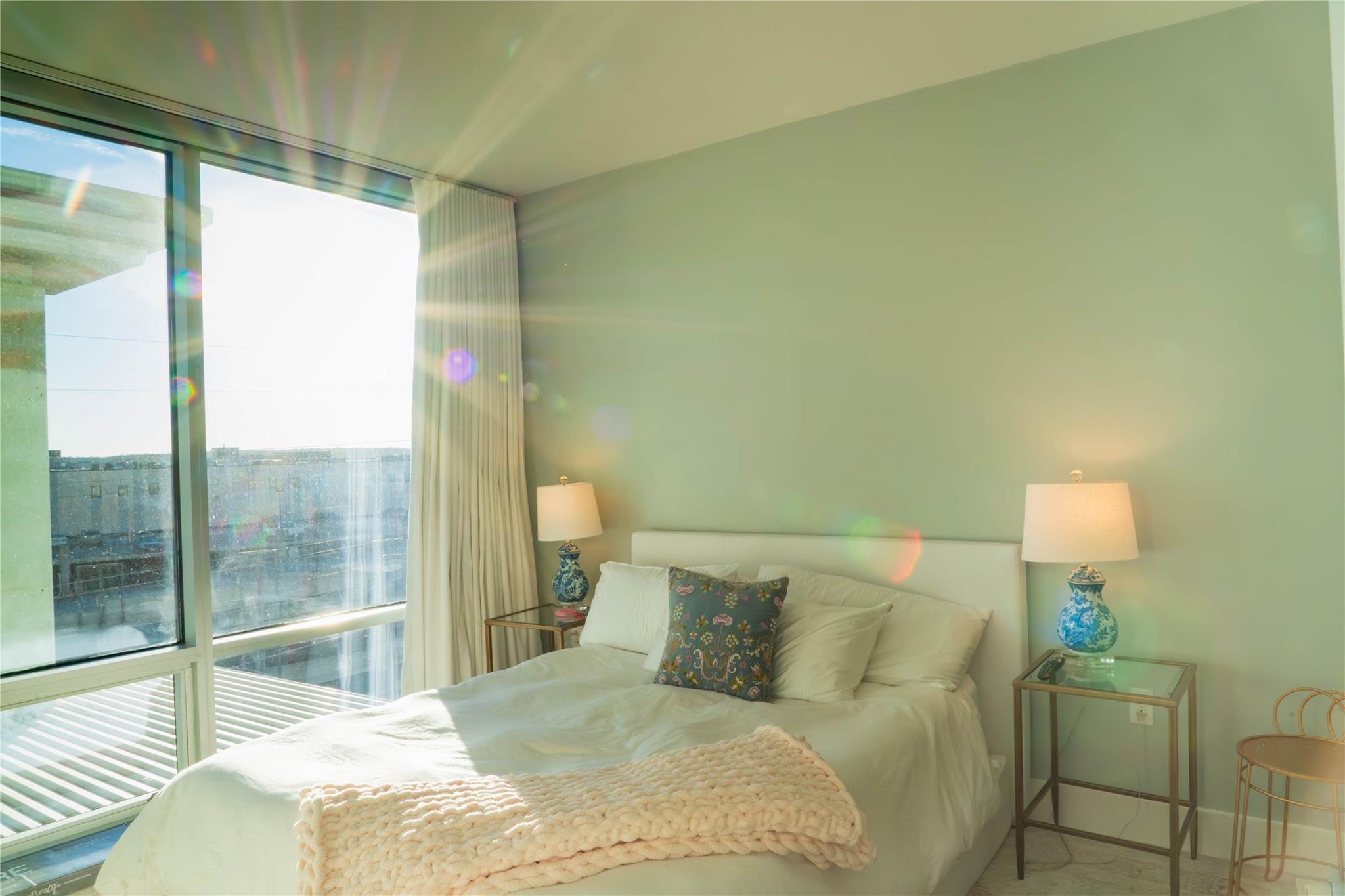 300 Bowie St # 703, Austin, TX 78703