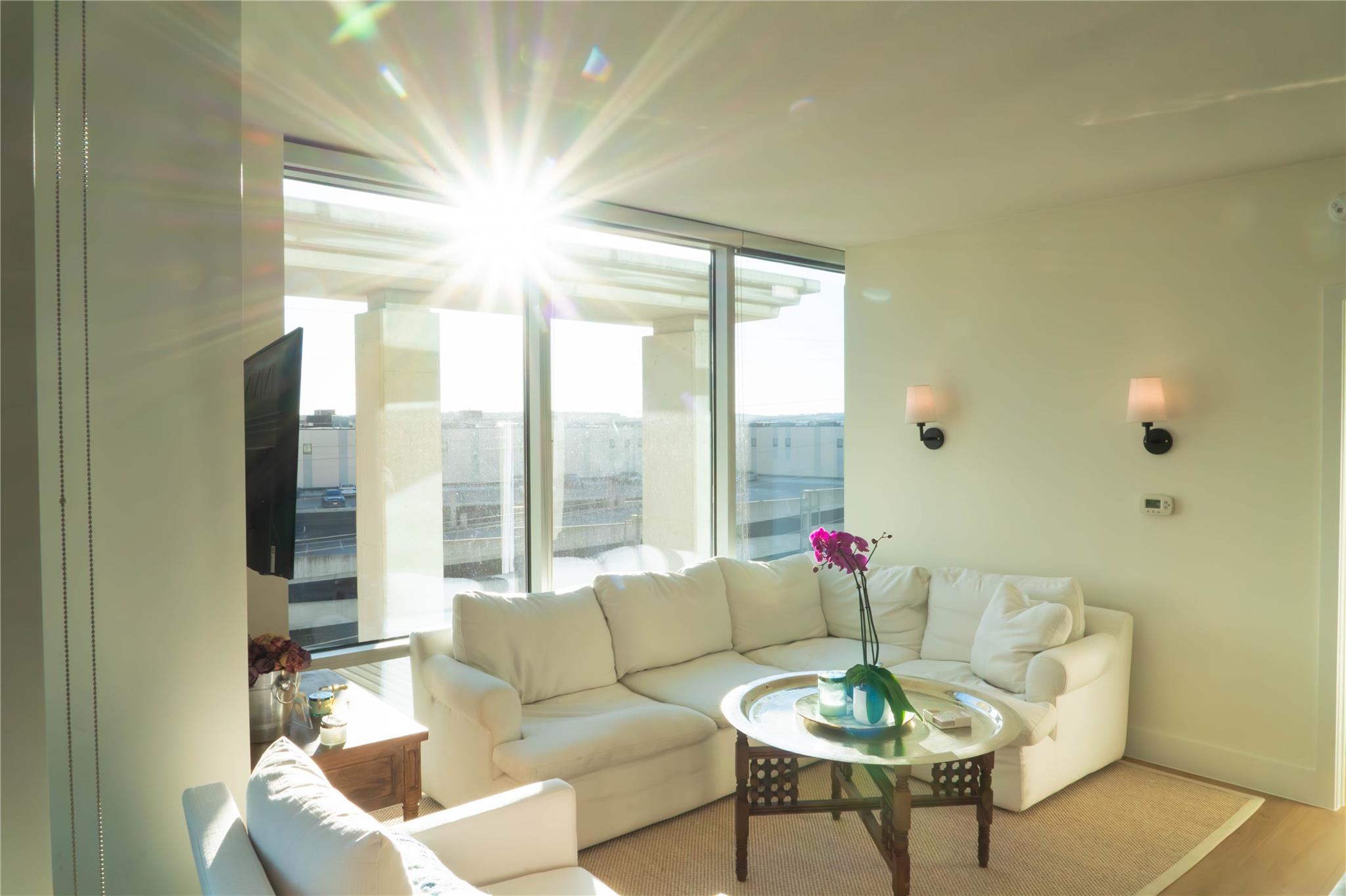 300 Bowie St # 703, Austin, TX 78703