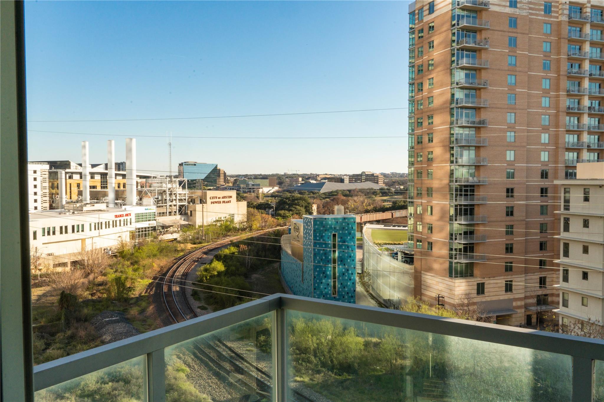 300 Bowie St # 703, Austin, TX 78703