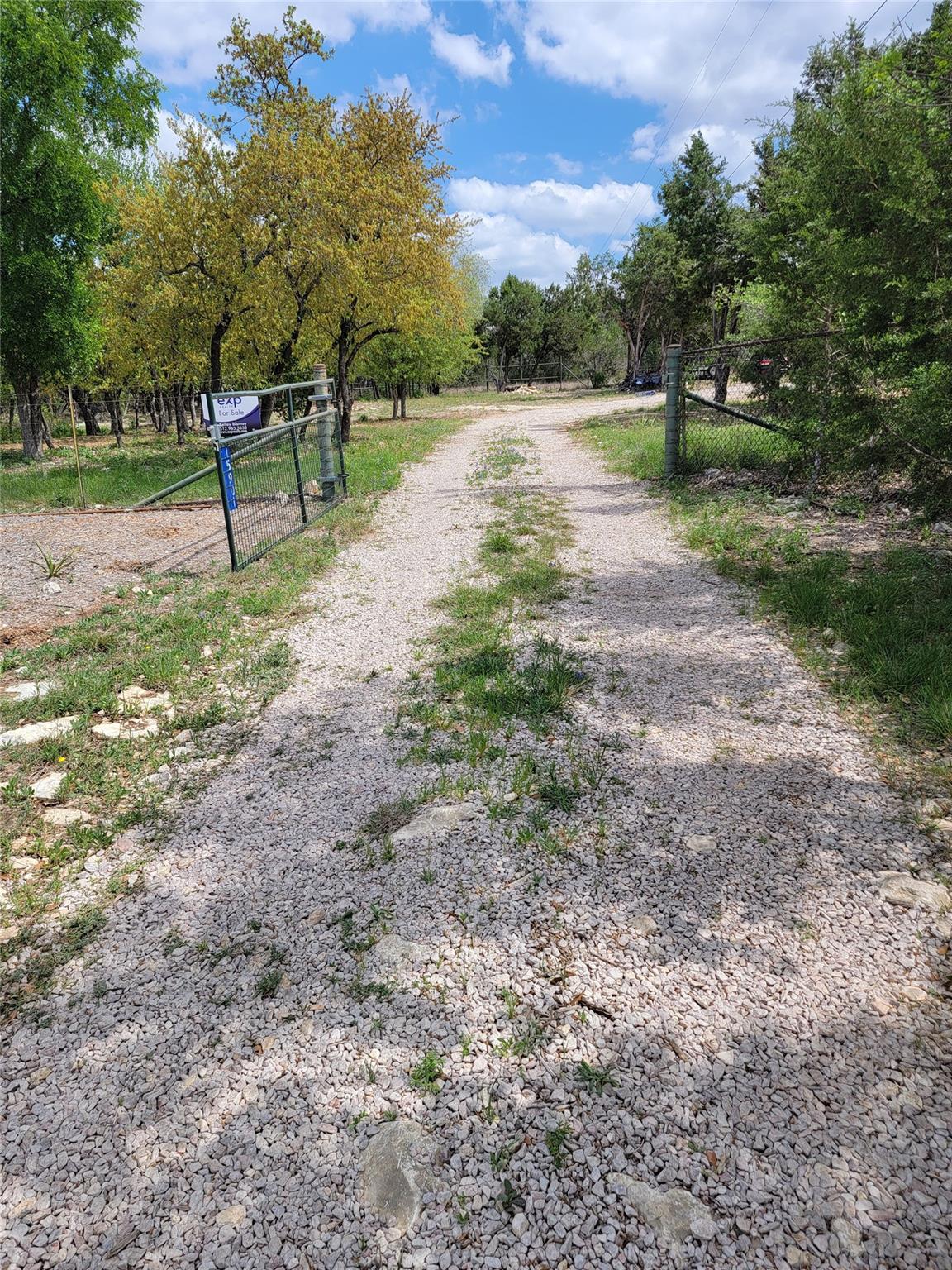 15901 Buddy Ave, Volente, TX 78641