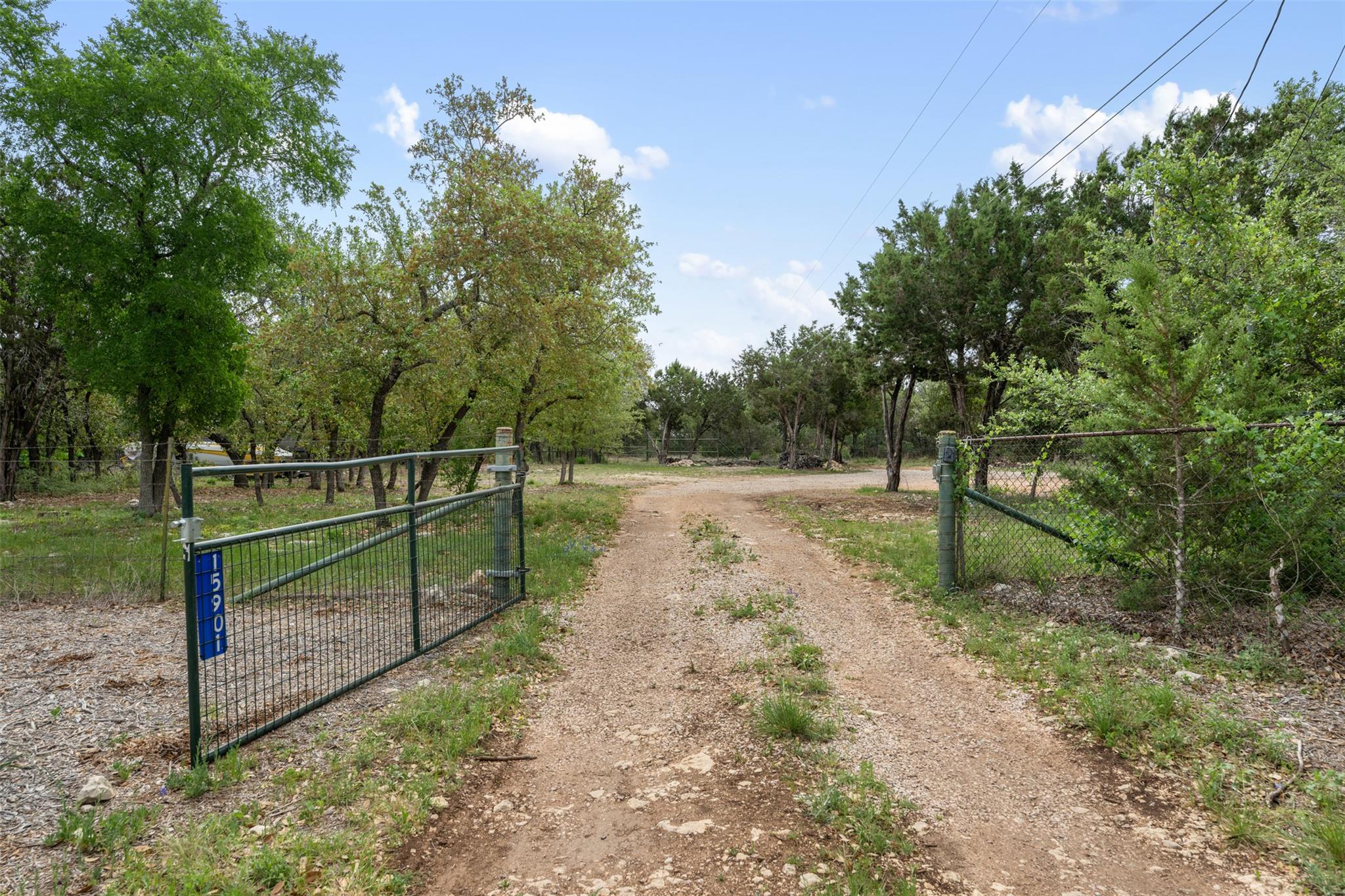 15901 Buddy Ave, Volente, TX 78641