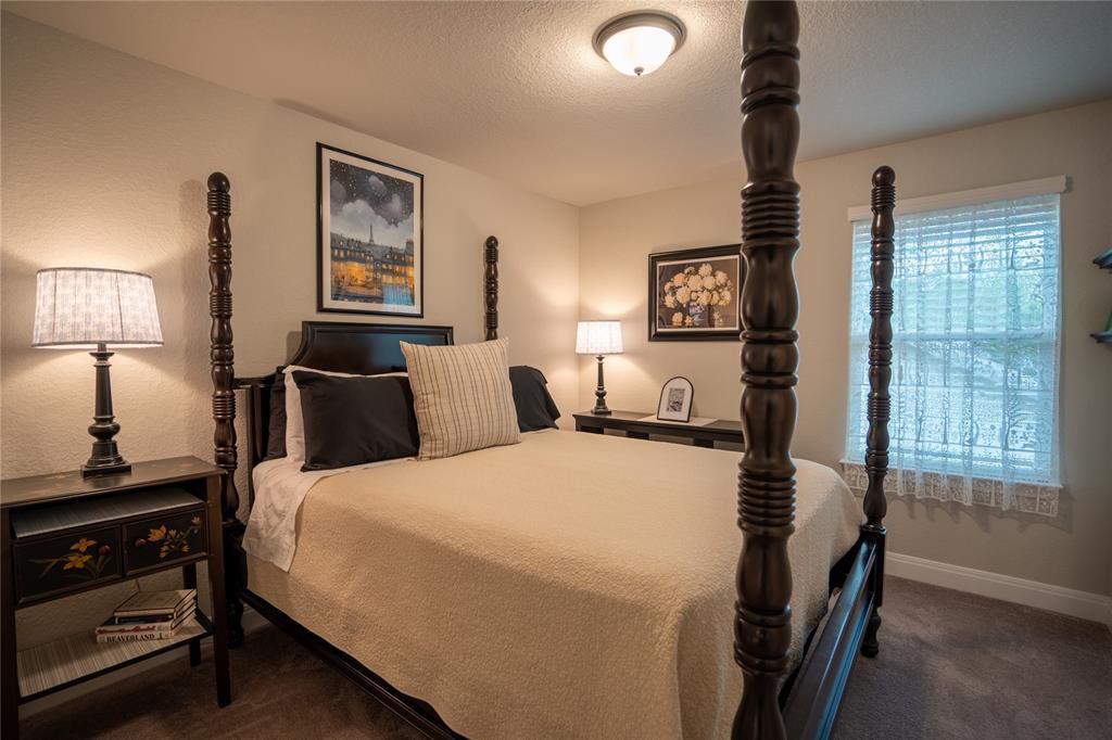 1215 Davis St, Taylor, TX 76574