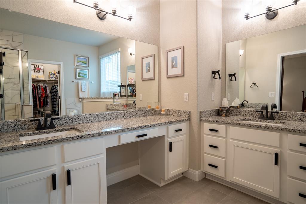 1215 Davis St, Taylor, TX 76574