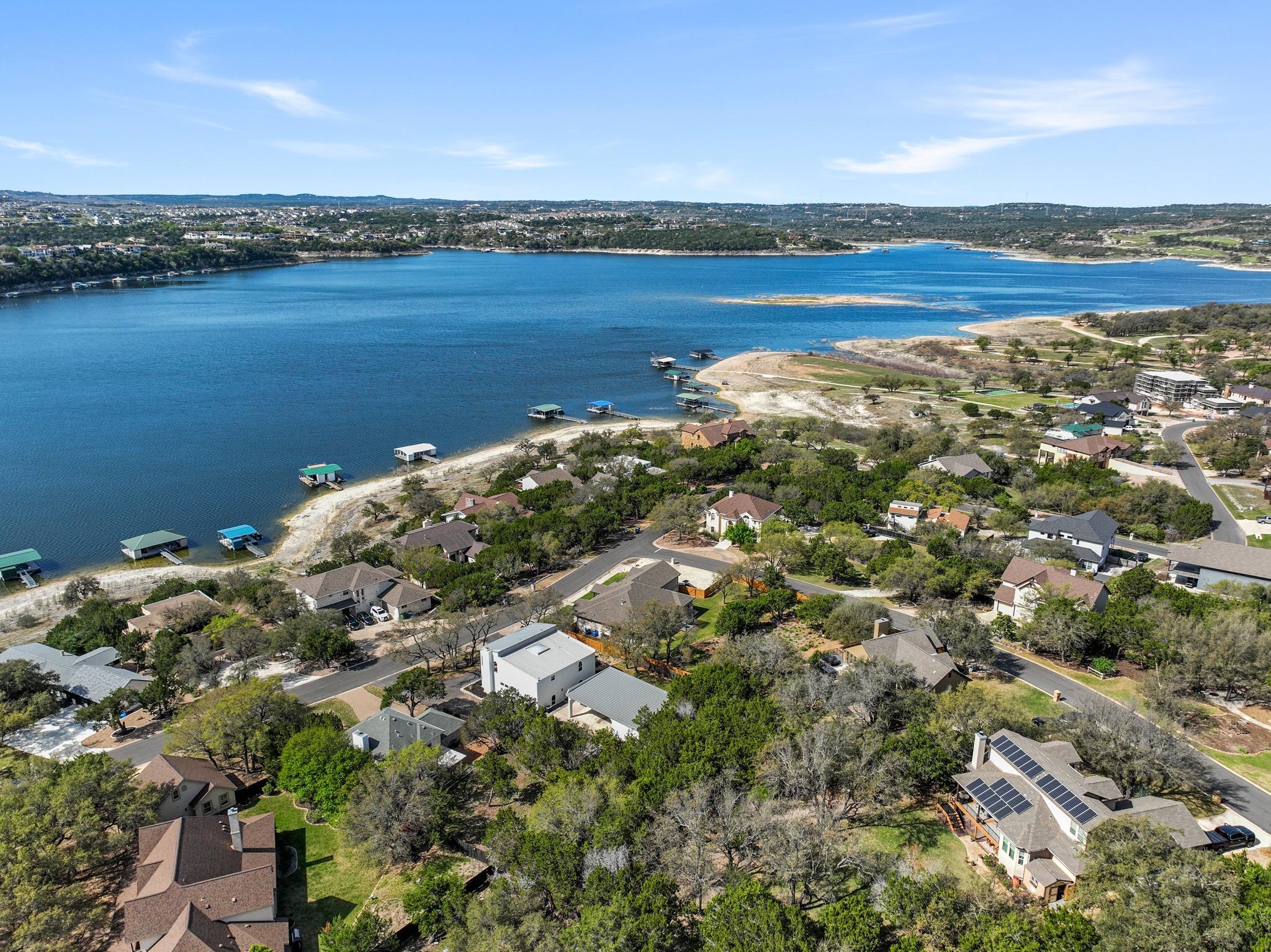 18702 Lakeland Dr, Point Venture, TX 78645