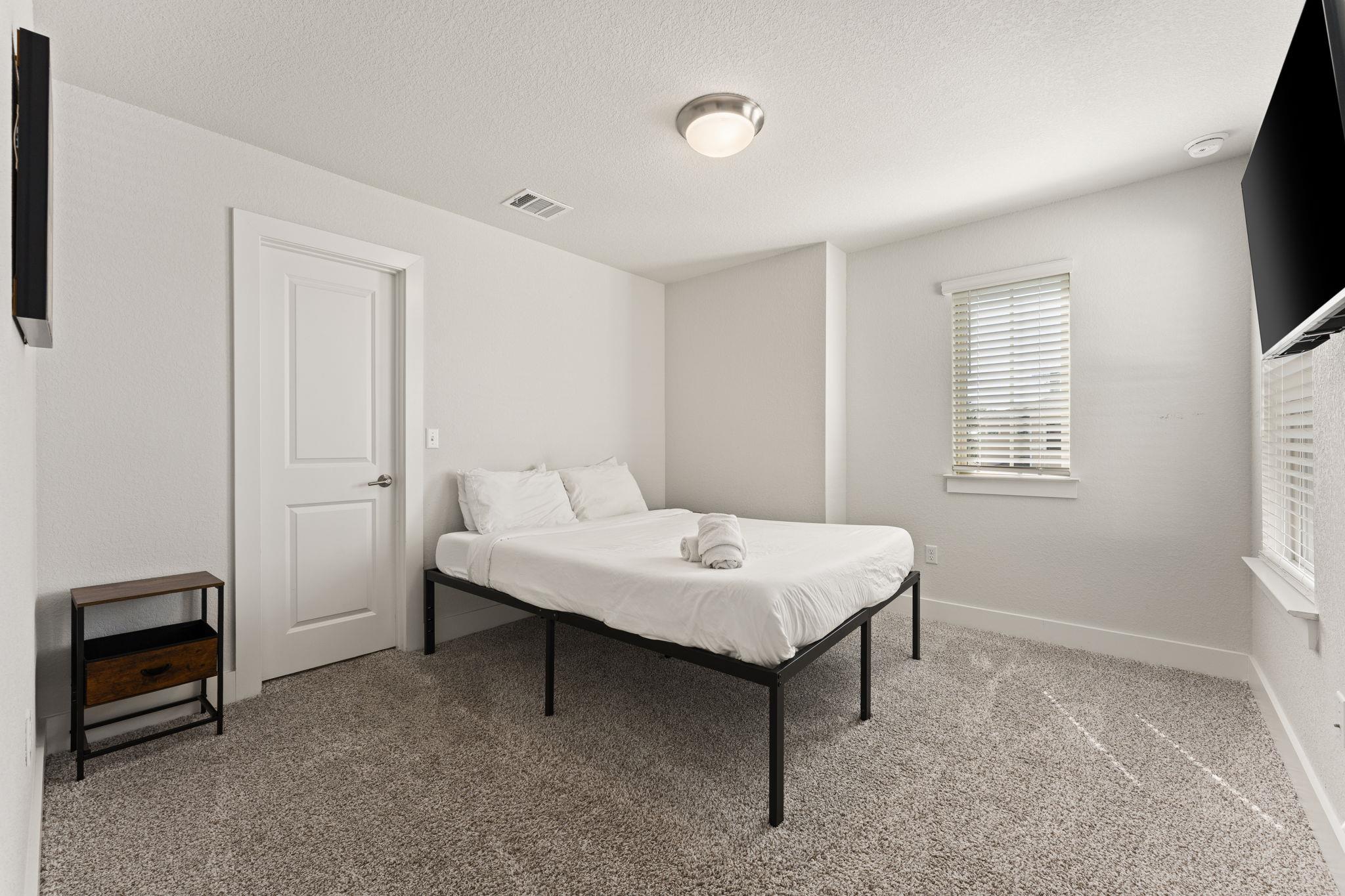 8610 McKamy Dr, Austin, TX 78744