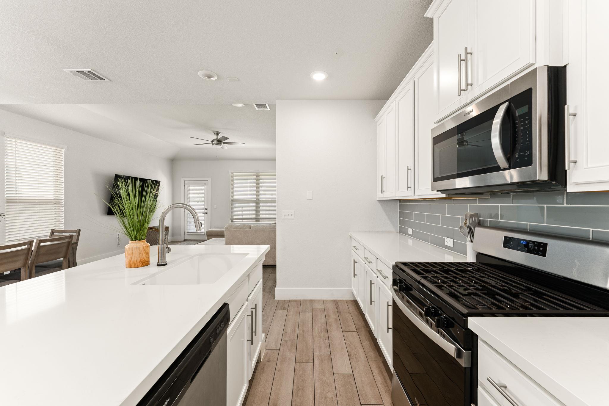 8610 McKamy Dr, Austin, TX 78744