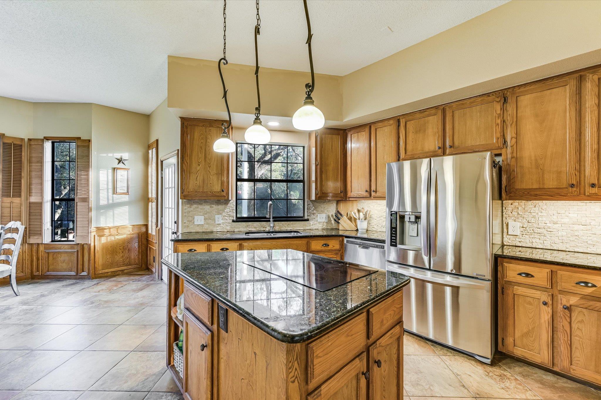 8105 Long Canyon Dr, Austin, TX 78730