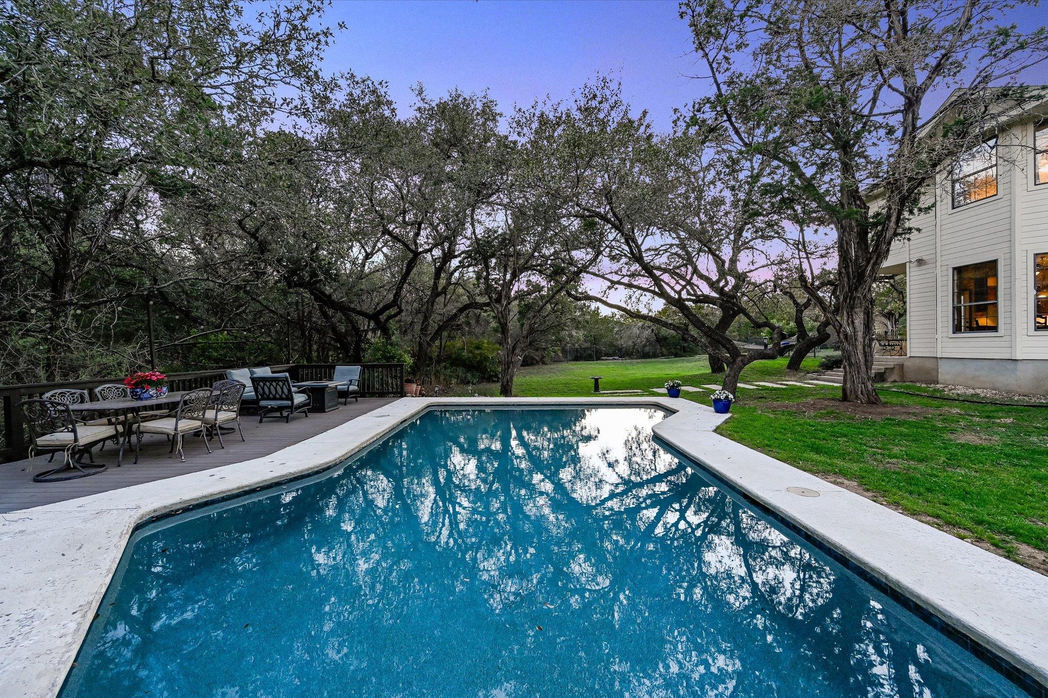 8105 Long Canyon Dr, Austin, TX 78730