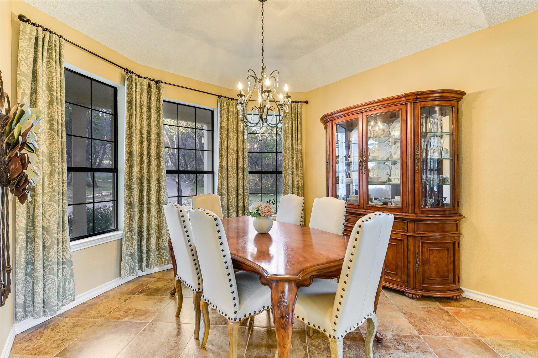 8105 Long Canyon Dr, Austin, TX 78730