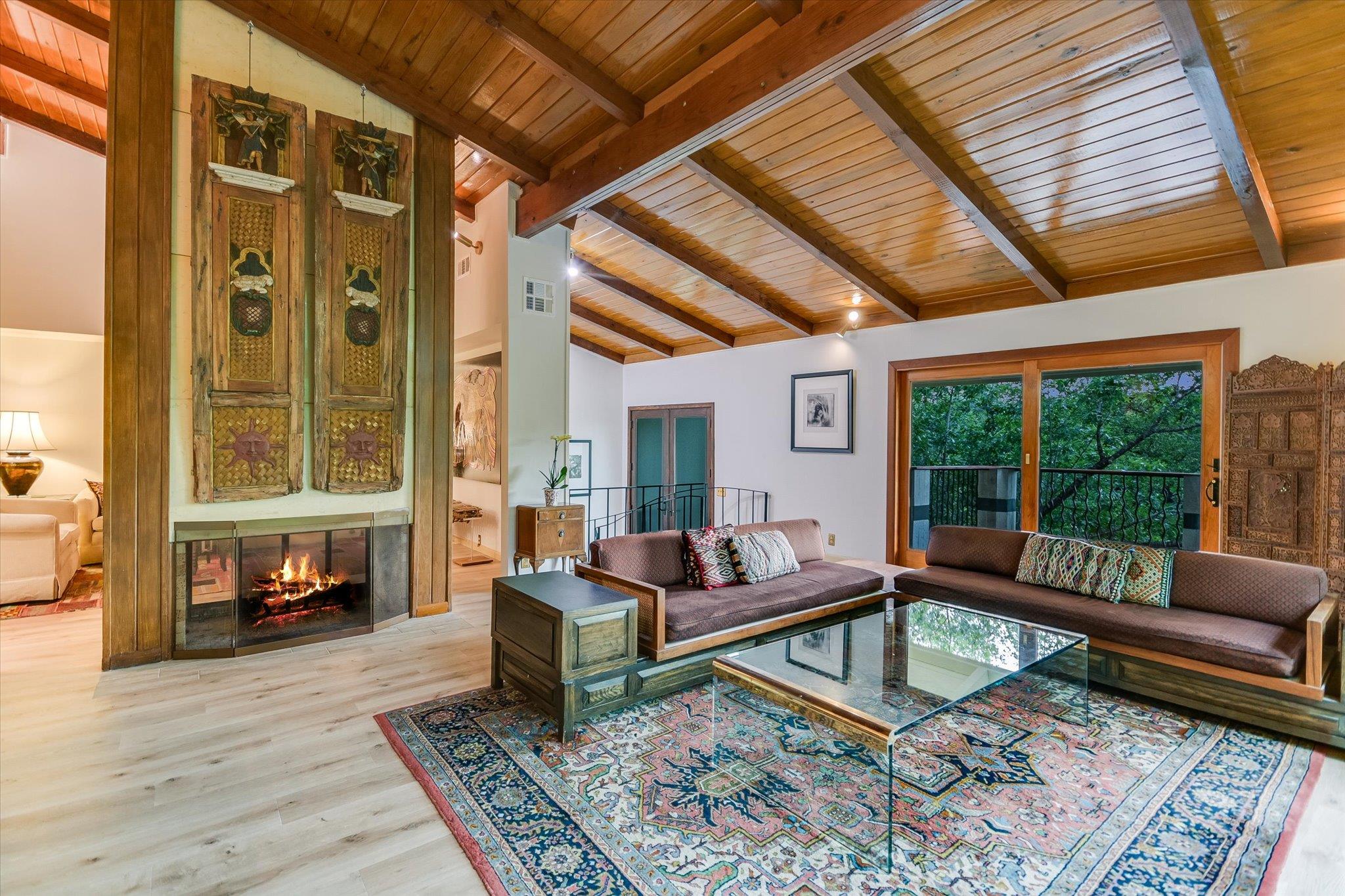 19 Sugar Shack Dr, West Lake Hills, TX 78746