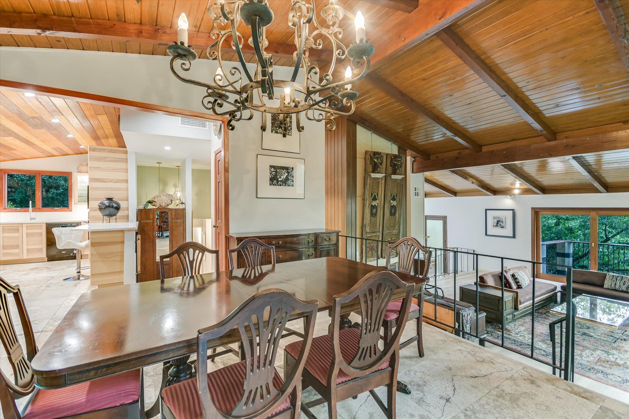 19 Sugar Shack Dr, West Lake Hills, TX 78746