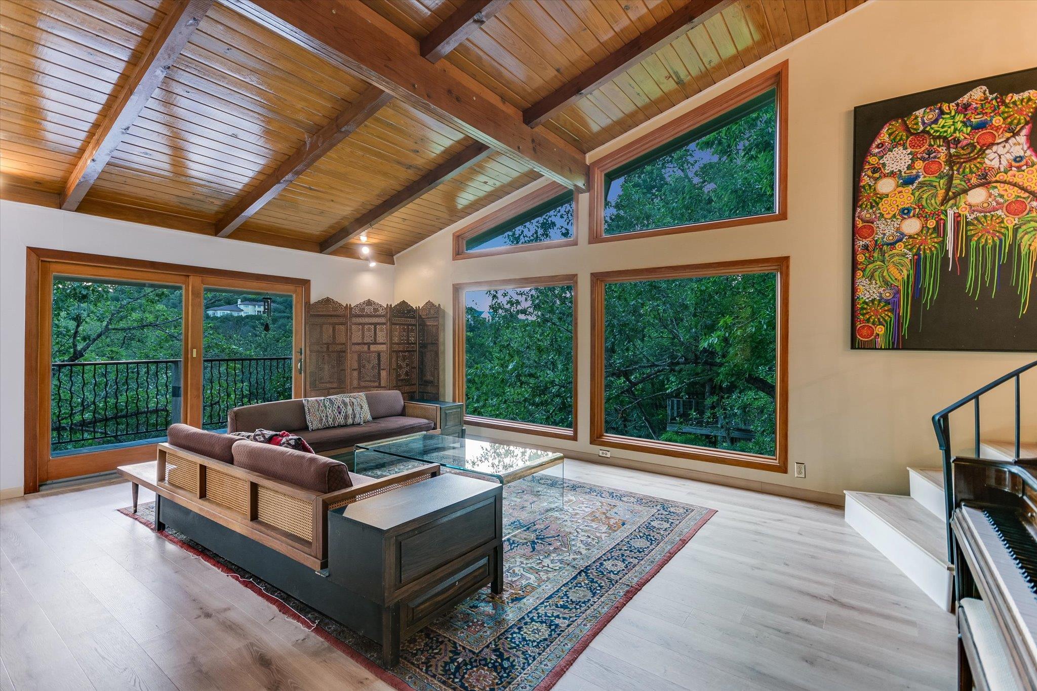 19 Sugar Shack Dr, West Lake Hills, TX 78746