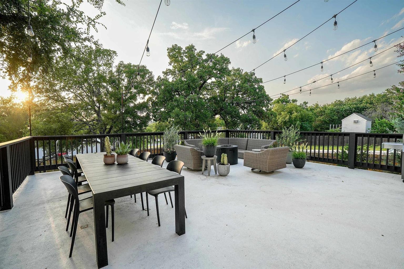 416 Avenue E, Marble Falls, TX 78654