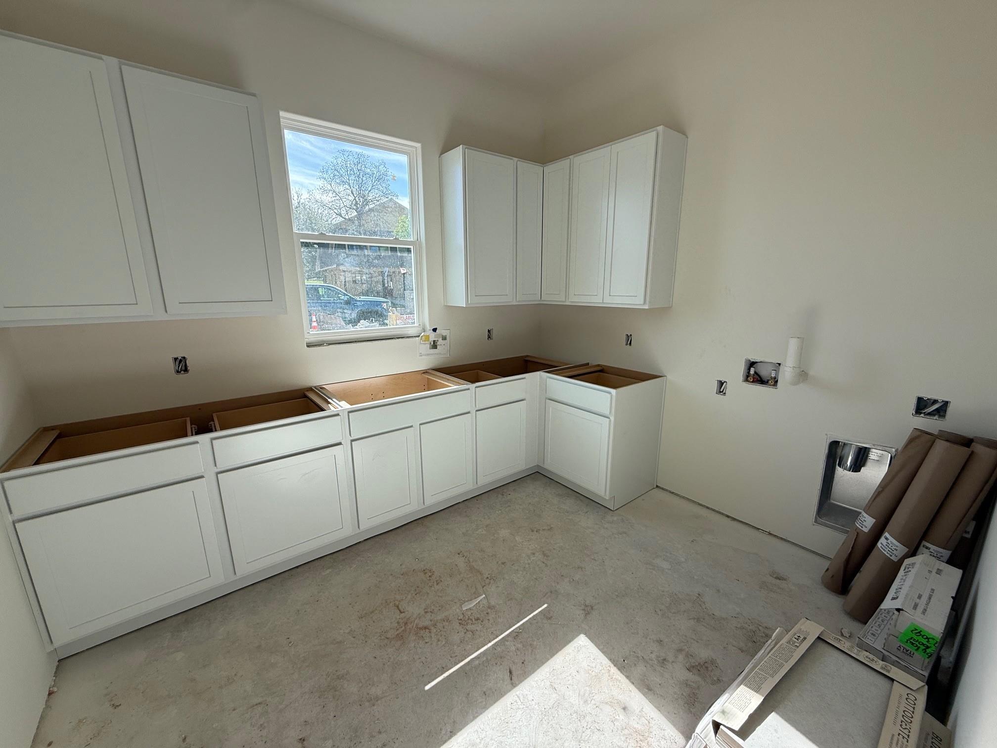 110 Firestone Place Pl, Meadowlakes, TX 78654